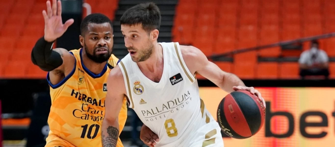 Παναθηναϊκός: «Μονομαχία» με Μπασκόνια και Μακάμπι για Λαπροβίτολα